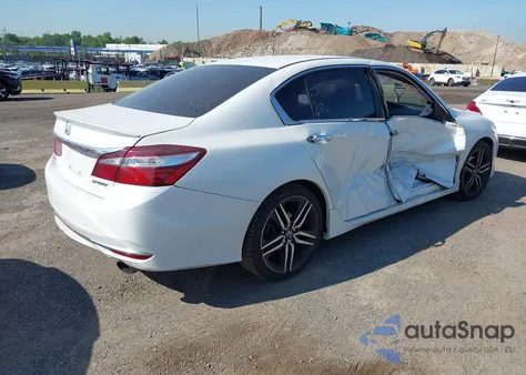 2017 Honda Accord Sport z USA, uszkodzony, nr VIN 1HGCR2F53HA266122